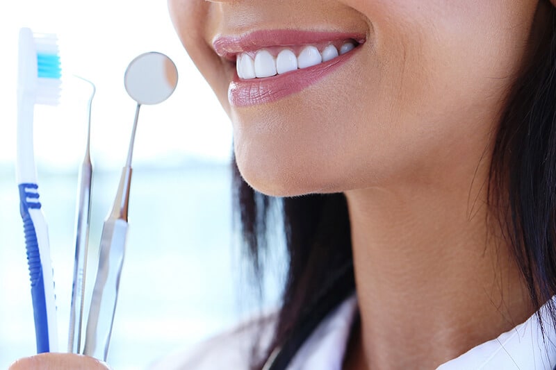 Invertir en prevención e higiene dental y evitar tratamientos dentales