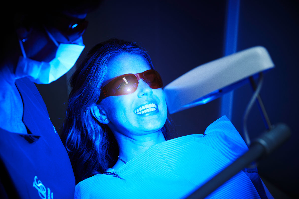 Blanqueamiento dental: todo lo que necesitas saber | Clínica Dental Julián Saiz